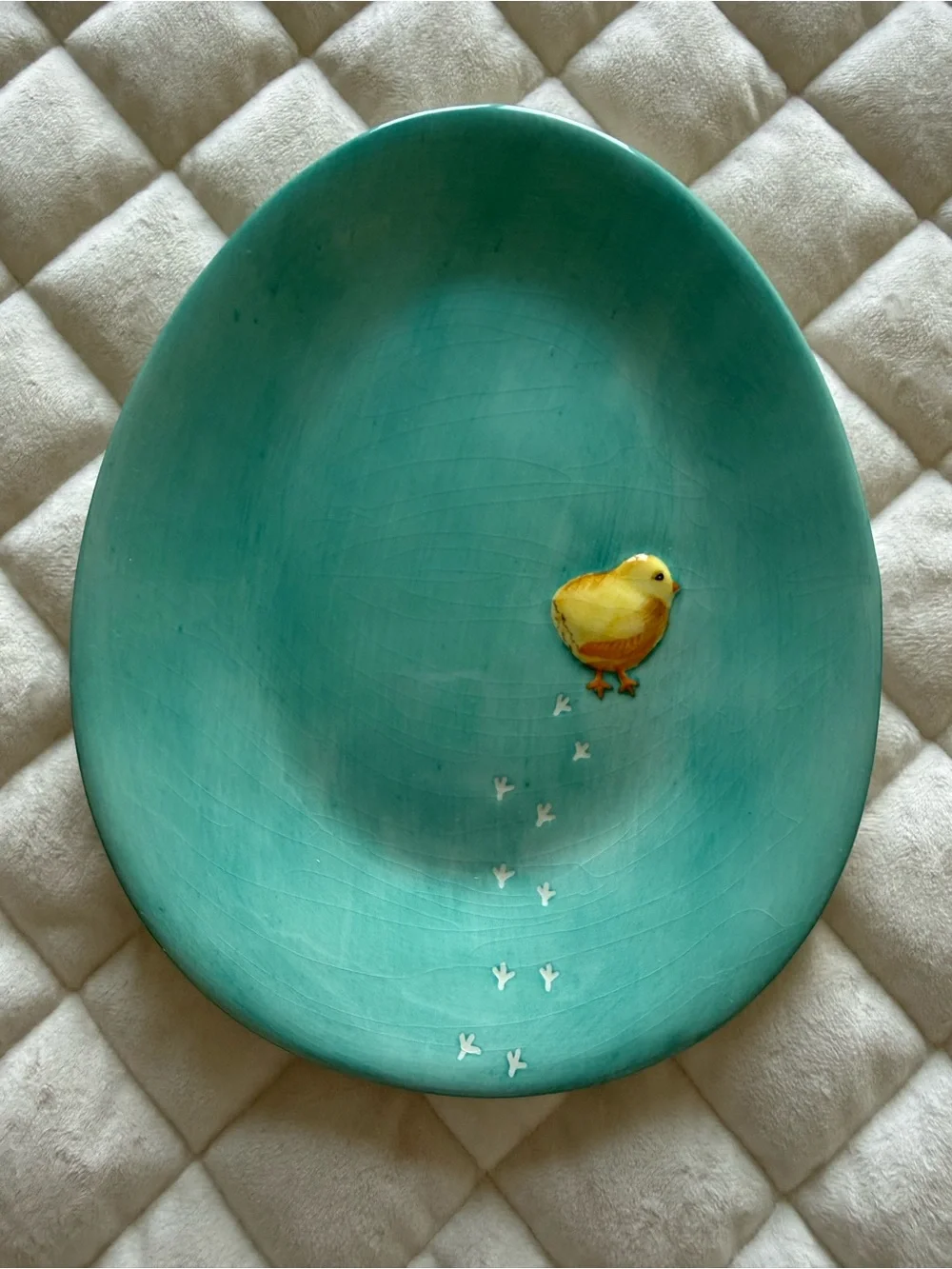 Williams Sonoma Spring Chick Easter Egg-Shaped Ceramic Plates - Set of 4